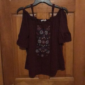 Cold shoulder top